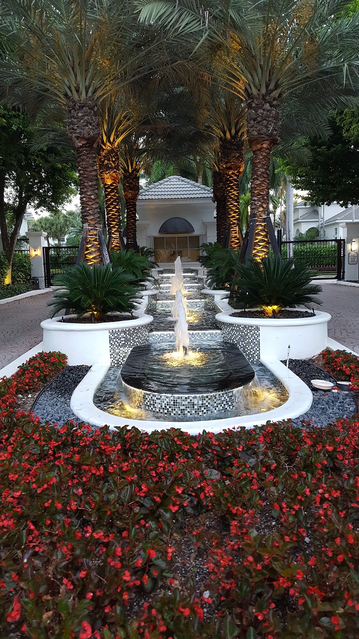 Aventura Florida LUSH LANDSCAPING